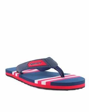 men open-toe t-strap flip-flops