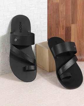 men open-toe toe-ring sandal