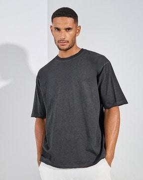 men overdyed washed oversized t-shirt with raw edge sleeve