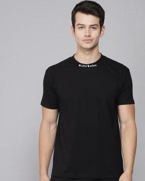 men oversized fit round-neck t-shirt