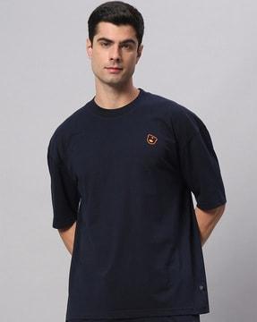 men oversized fit round-neck t-shirt