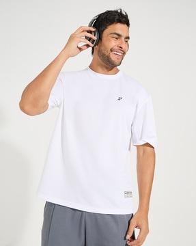 men oversized fit round-neck t-shirt