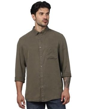 men oversized fit shirt with patch pocket