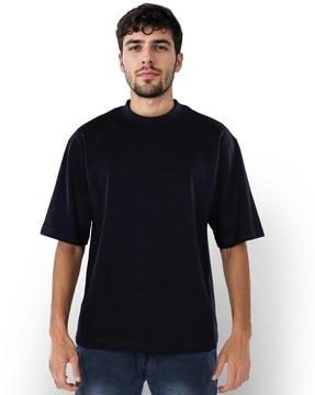 men oversized fit t-shirt with round neck