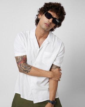 men oversized shirt with patch pocket