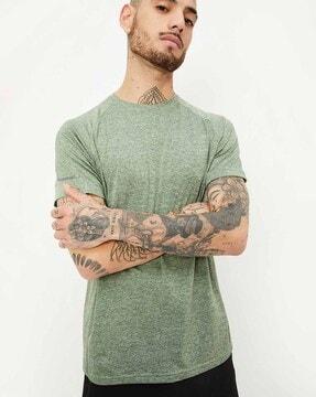 men patterned-knit regular fit crew-neck t-shirt