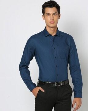 men patterned regular fit shirt with patch pocket