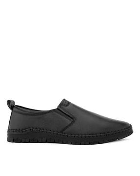 men perforated round-toe slip-on loafers