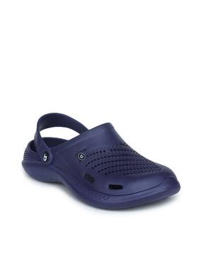 men perforated slip-on clogs