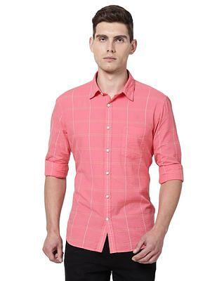 men pink spread collar check casual shirt