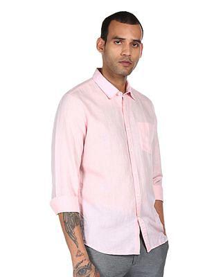 men pink spread collar long sleeves checked shirt