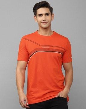 men placement print slim fit crew-neck t-shirt