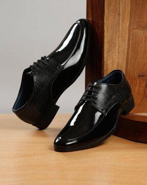 men pointed-toe derbys with lace fastening