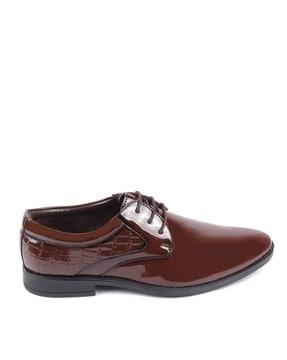 men pointed-toe derbys with lace fastening