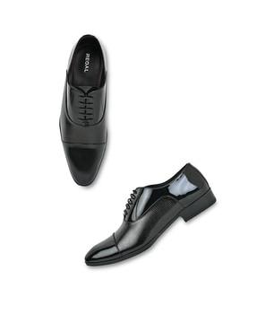 men pointed-toe lace-up shoes