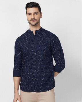 men polka-dot slim fit shirt with patch pocket