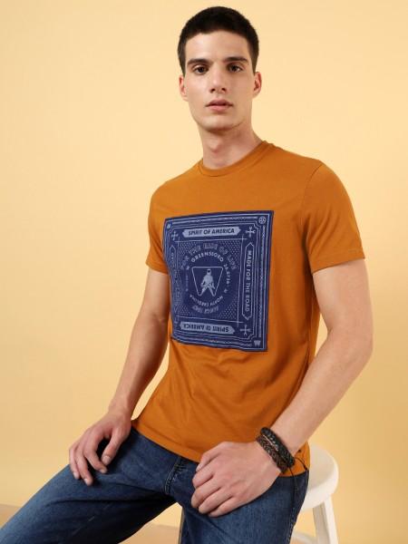 men printed, typography round neck cotton blend brown t-shirt