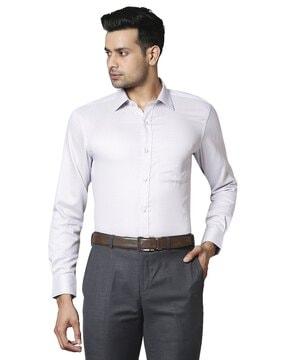 men printed contemporary fit shirt