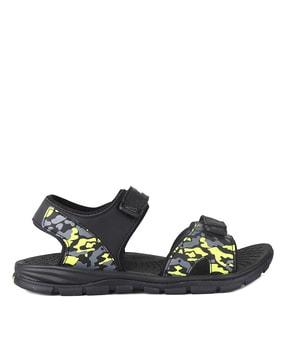 men printed double-strap sandals with velcro closure