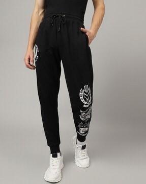 men printed joggers with drawstring waist