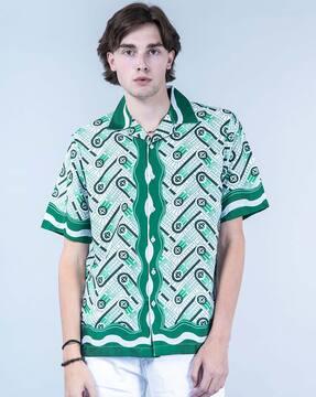 men printed oversized fit shirt with cuban collar