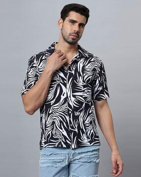 men printed oversized fit shirt with cuban collarf