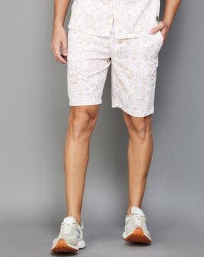 men printed regular fit bermuda shorts