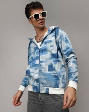 men printed regular fit hoodie