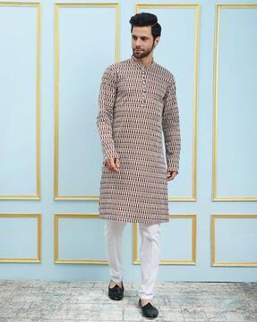 men printed regular fit long kurta with mandarin collar