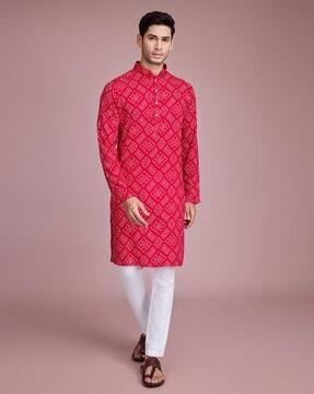 men printed regular fit long kurta with mandarin collar