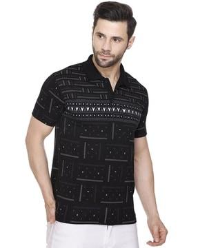 men printed regular fit polo t-shirt with patch pocket