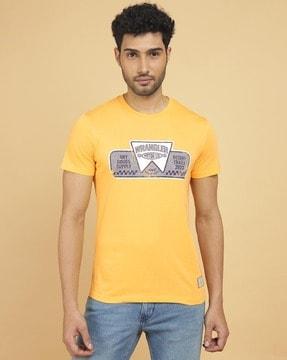 men printed regular fit round-neck t-shirt