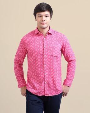 men printed regular fit shirt with cuffed sleeves
