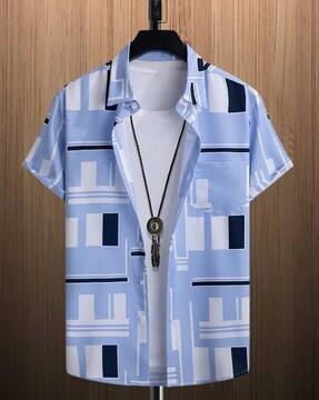 men printed regular fit shirt with short sleeves