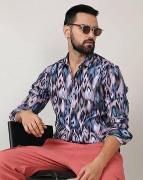 men printed regular fit shirt with spread collar