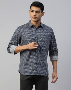 men printed regular fit shirt