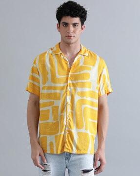 men printed regular fit shirt