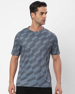 men printed regular fit t-shirt with short sleeves
