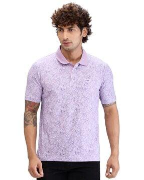 men printed relaxed fit polo t-shirt with short sleeves