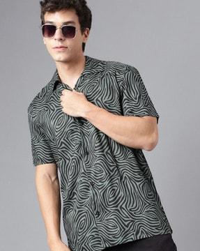 men printed relaxed fit shirt