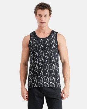men printed sleeveless vest