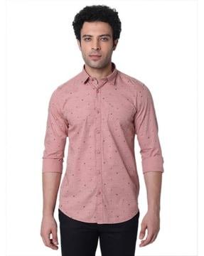 men printed slim fit shirt with patch pocket