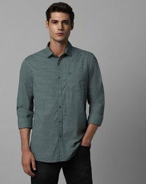 men printed slim fit shirt with patch pocket