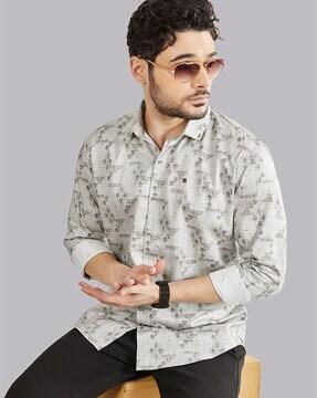 men printed slim fit shirt with spread collar