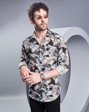 men printed slim fit shirt with spread collar