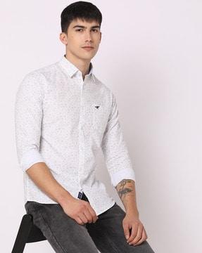 men printed slim fit shirt