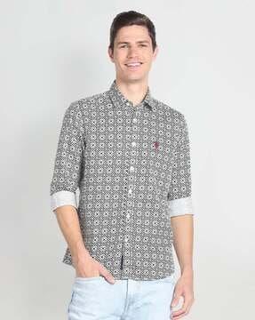 men printed slim fit shirt