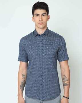 men printed slim fit shirt