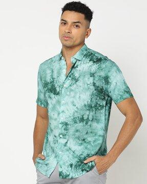 men printed slim fit shirt