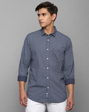 men printed slim fit shirt